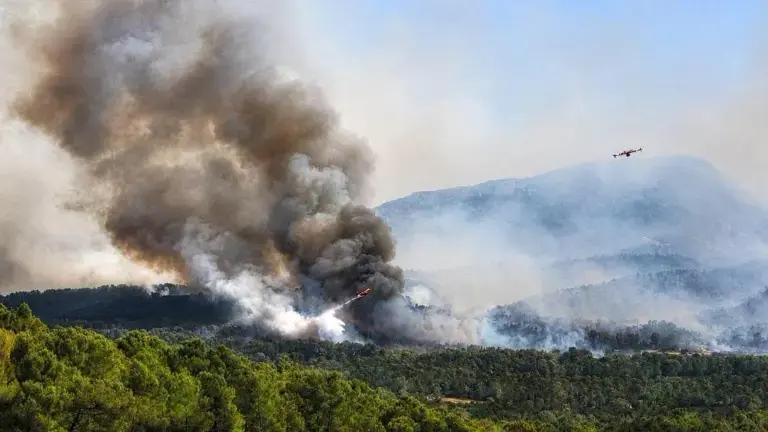 Un suspect incarcéré pour une dizaine de départs de feu dans le Var