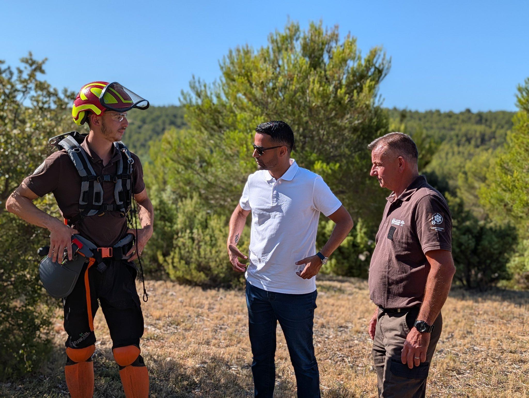 Dans les Bouches-du-Rhône, un exosquelette pour aider les forestiers