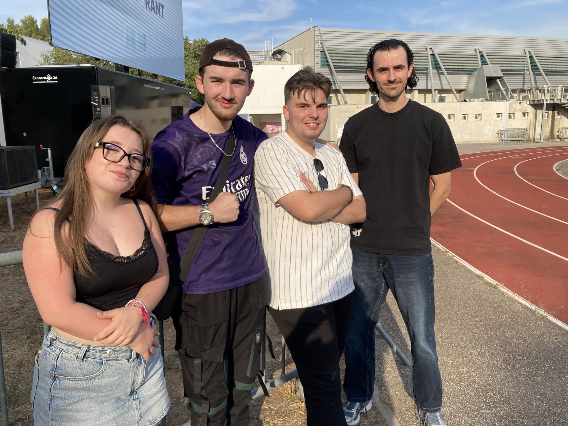 Quatre amis, du futsal, des maillots et une belle initiative à Miramas
