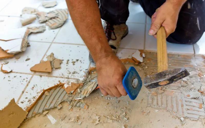 À Marseille, un entrepreneur condamné à un an de prison ferme pour escroquerie