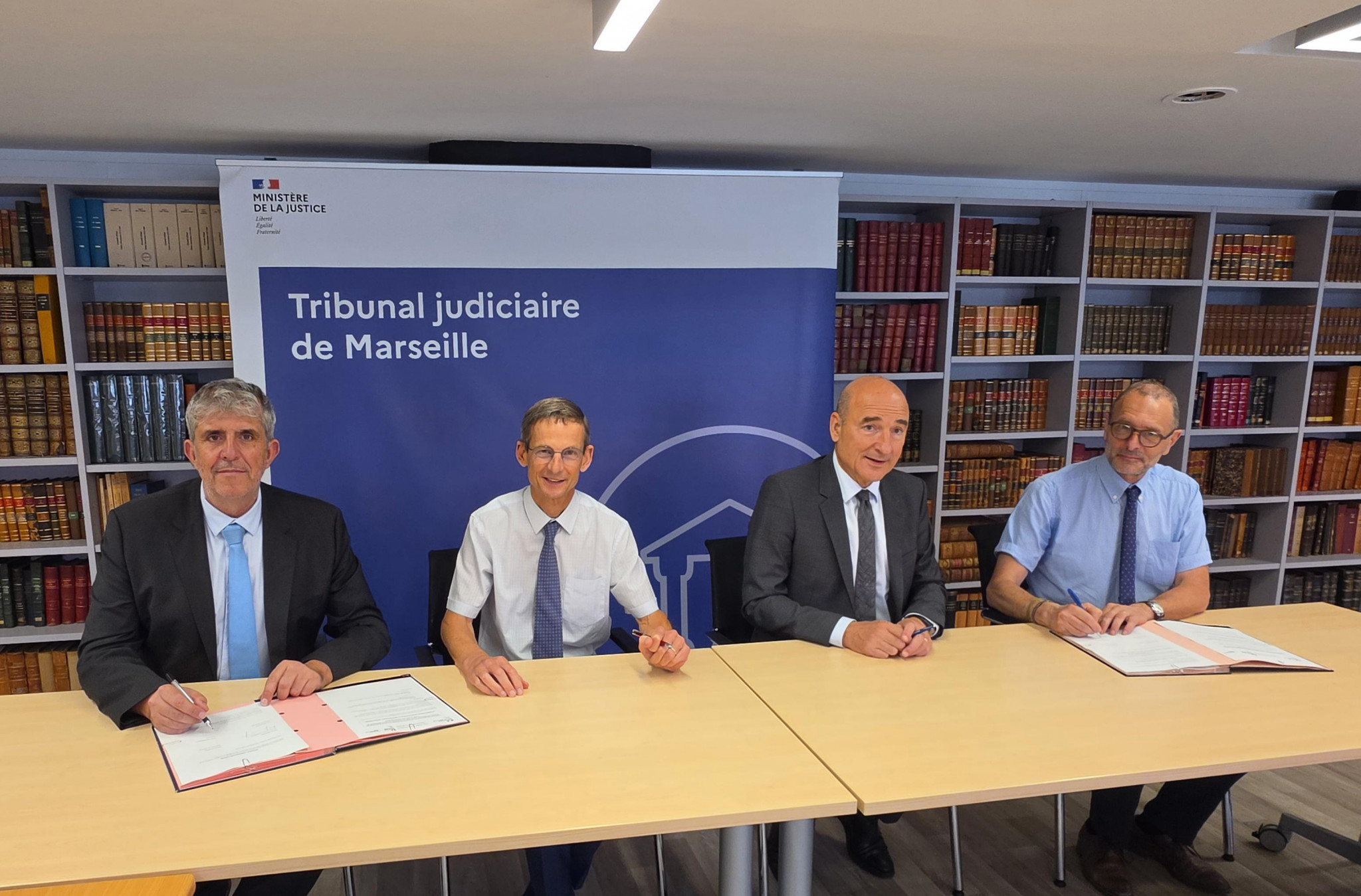 Des véhicules sous main de justice pour les futurs mécanos des lycées pro
