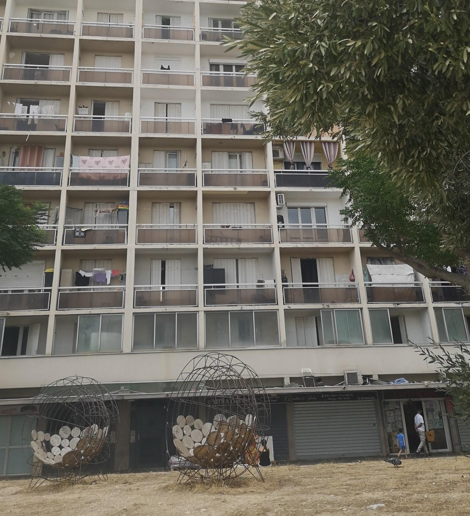 À Marseille Treize Habitat relance la chaise à porteurs