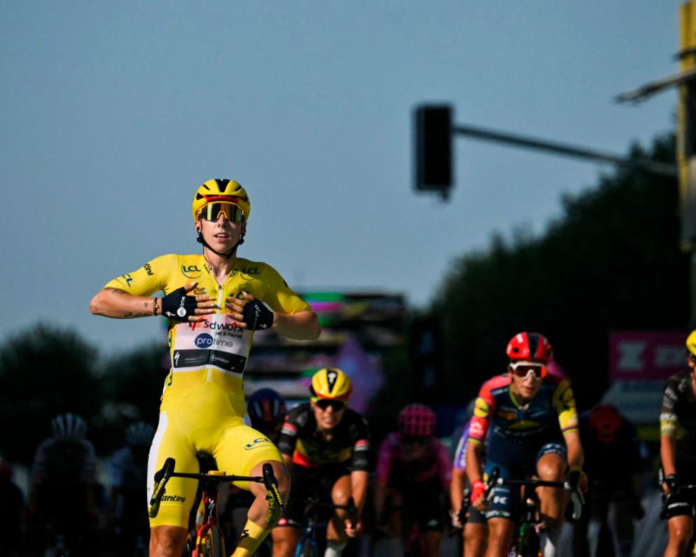 [Tour de France] Loréna Wiebes survole le grand départ sur les routes de Suisse