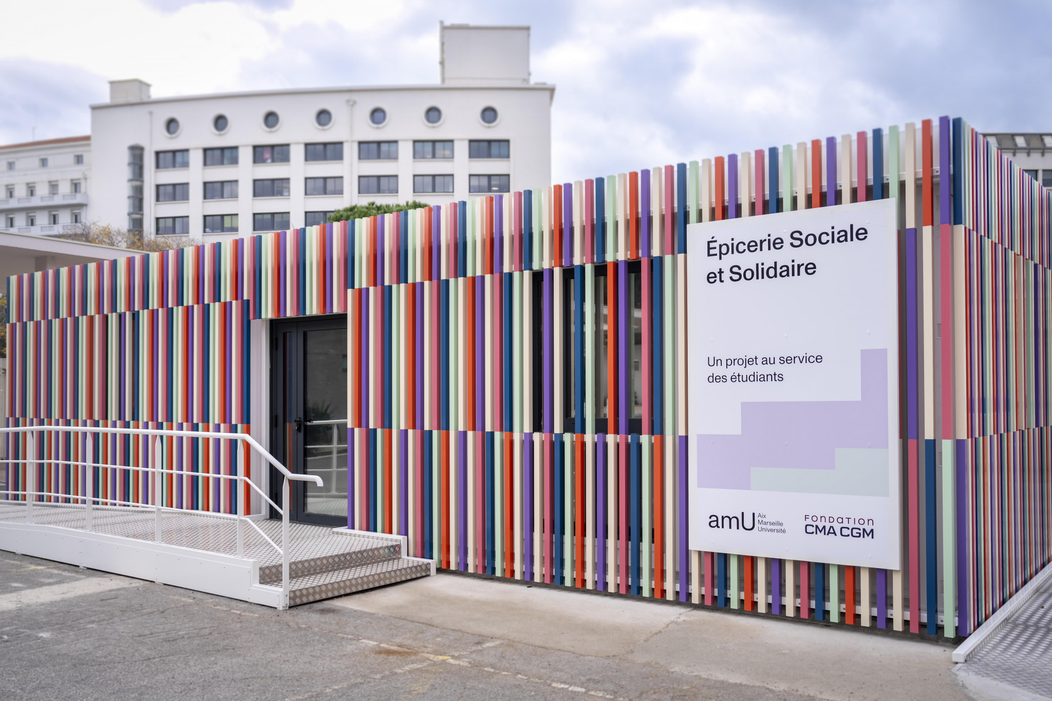 Répondre à la précarité étudiante grandissante