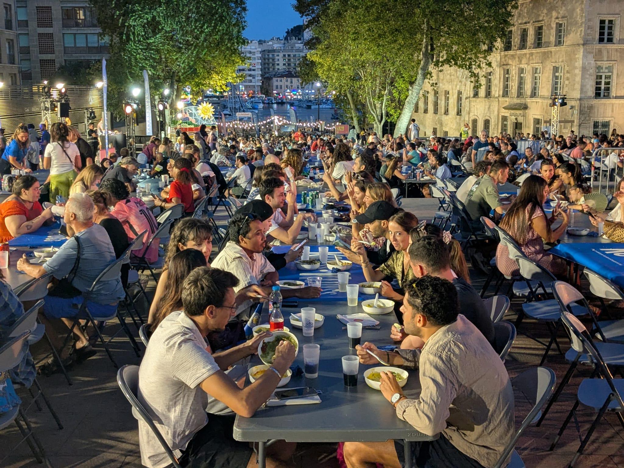 Un grand couscous pour rassembler les habitants