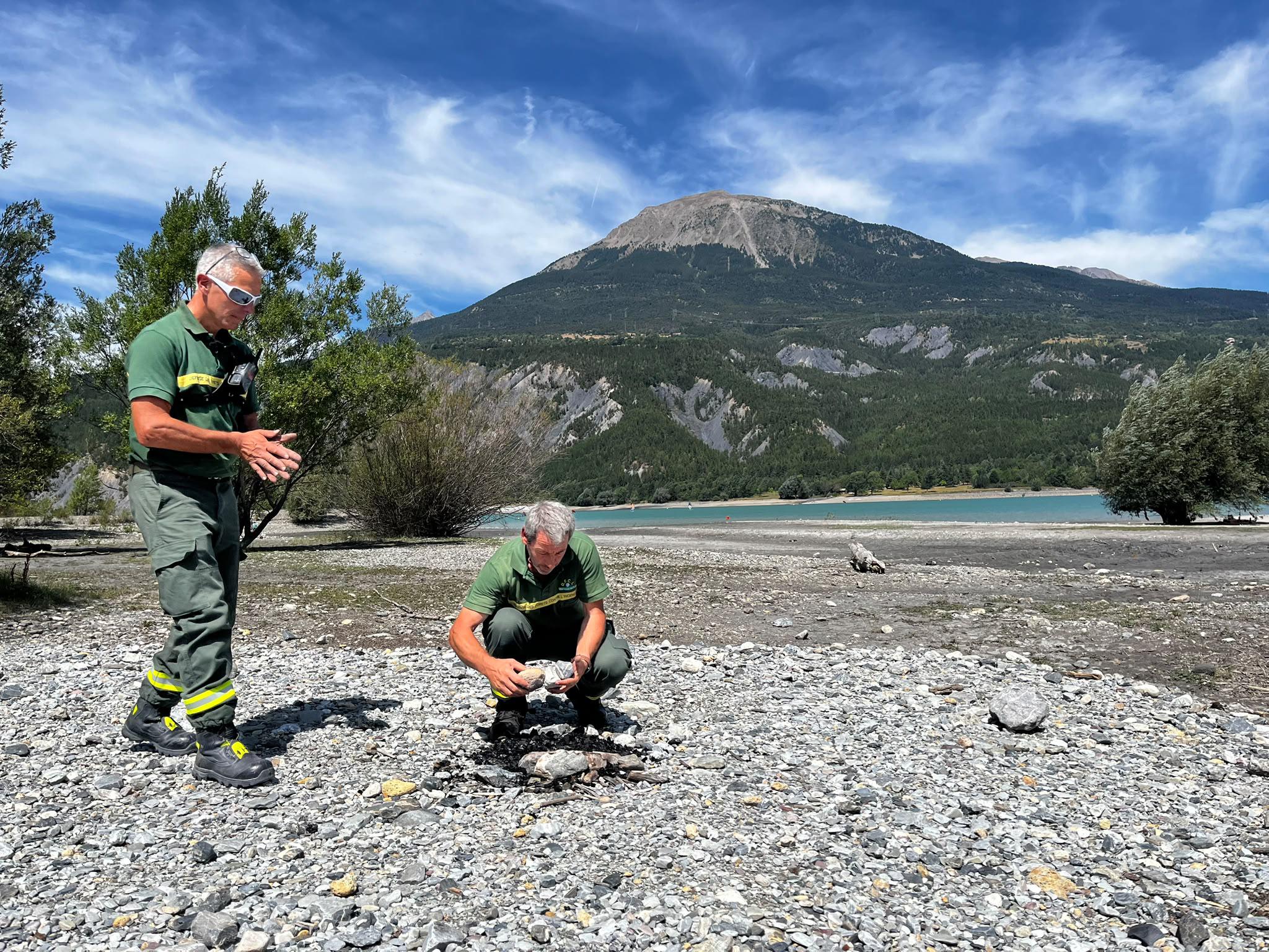 Face au feu, les agents de l’ONF aux aguets dans les Hautes-Alpes