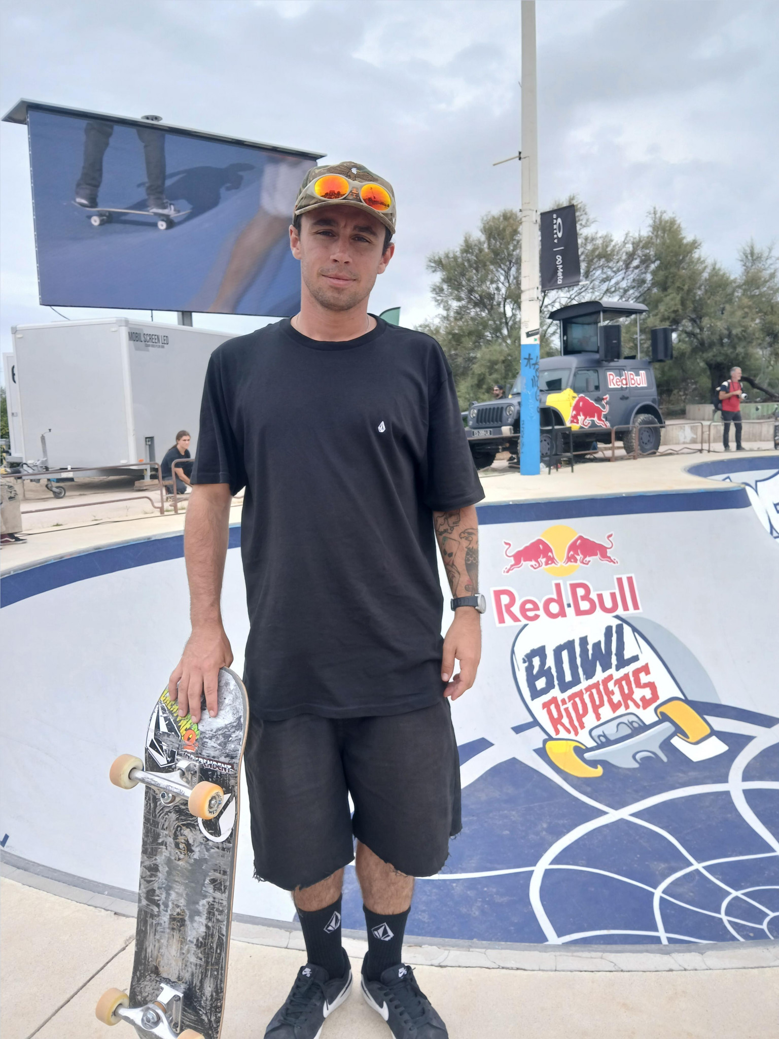 Vincent Matheron reçoit les as du skate à Marseille