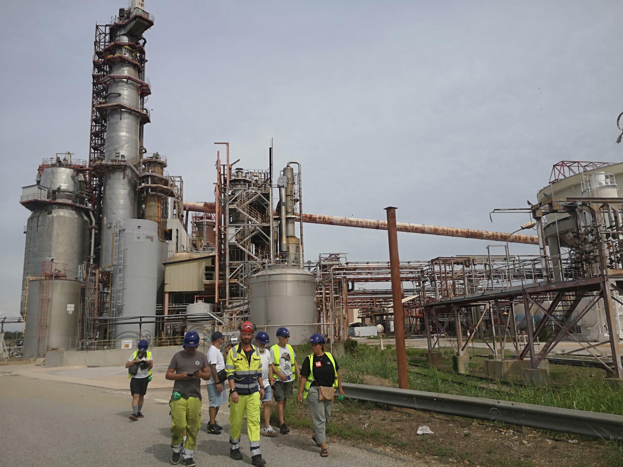 À Tarascon, l’usine de Fibre Excellence toujours protégée par ses salariés