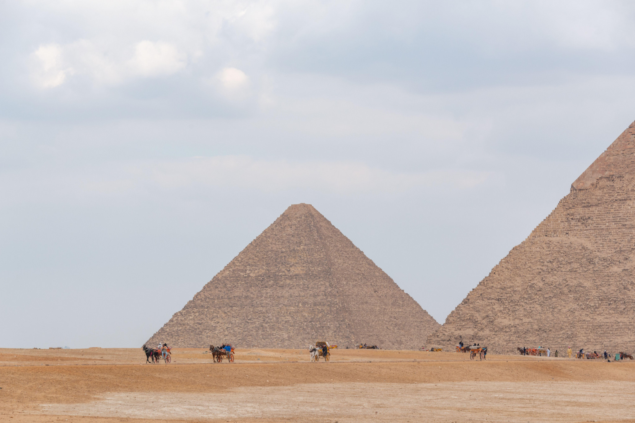 [C’est l’été] Les pyramides à Orgon