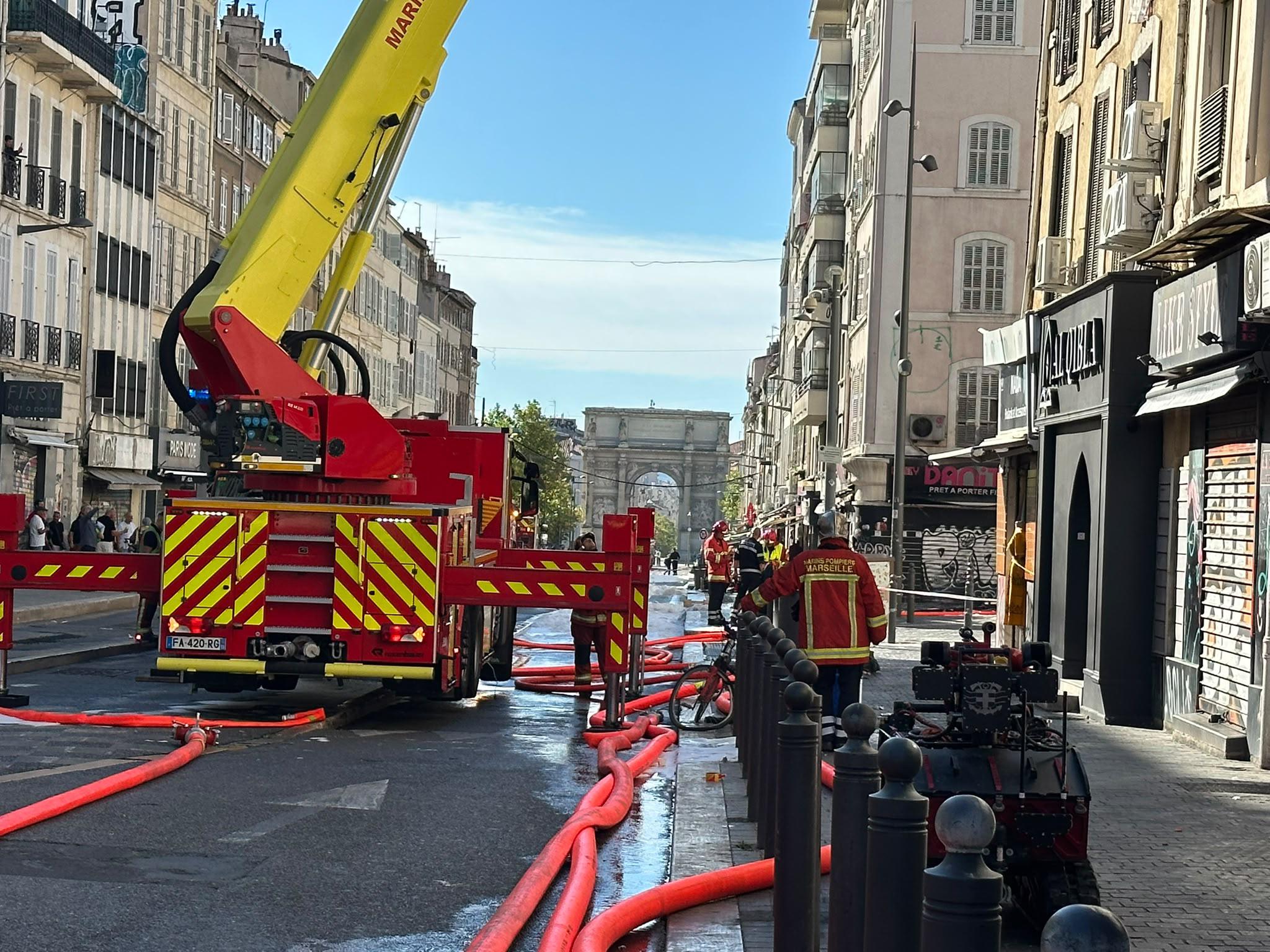 Incendie au Marché du Soleil à Marseille