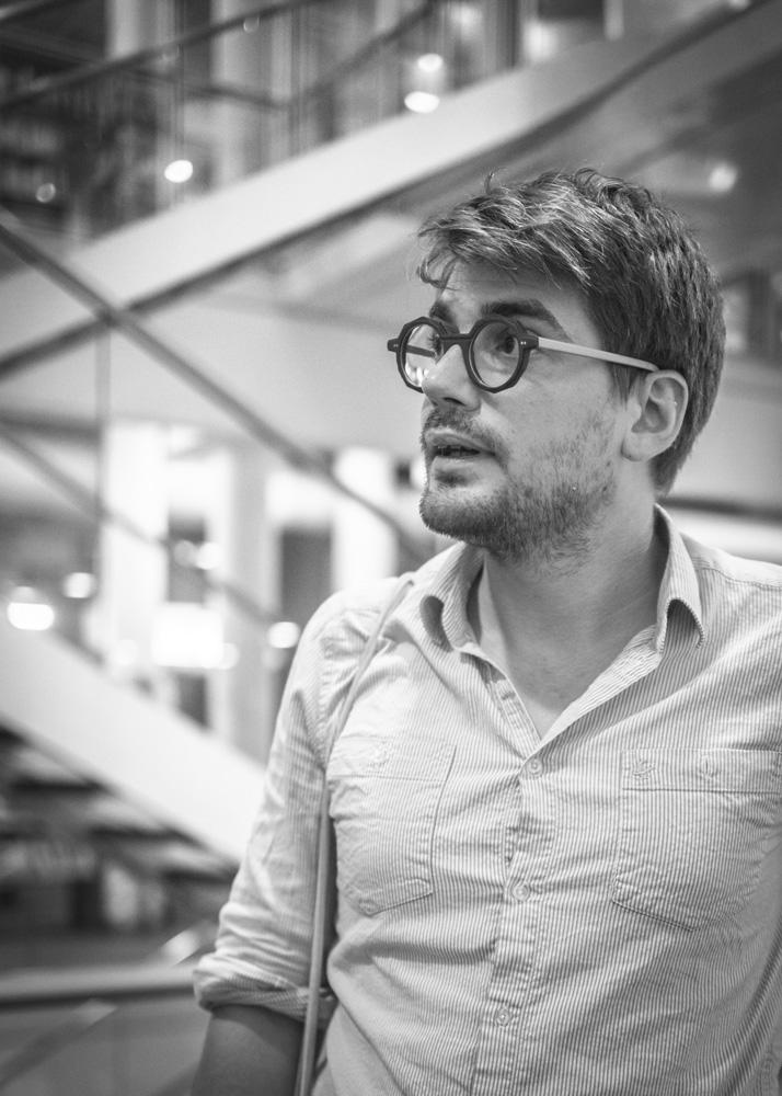 Charlie-Camille Flores, directeur de la bibliothèque de l’Alcazar