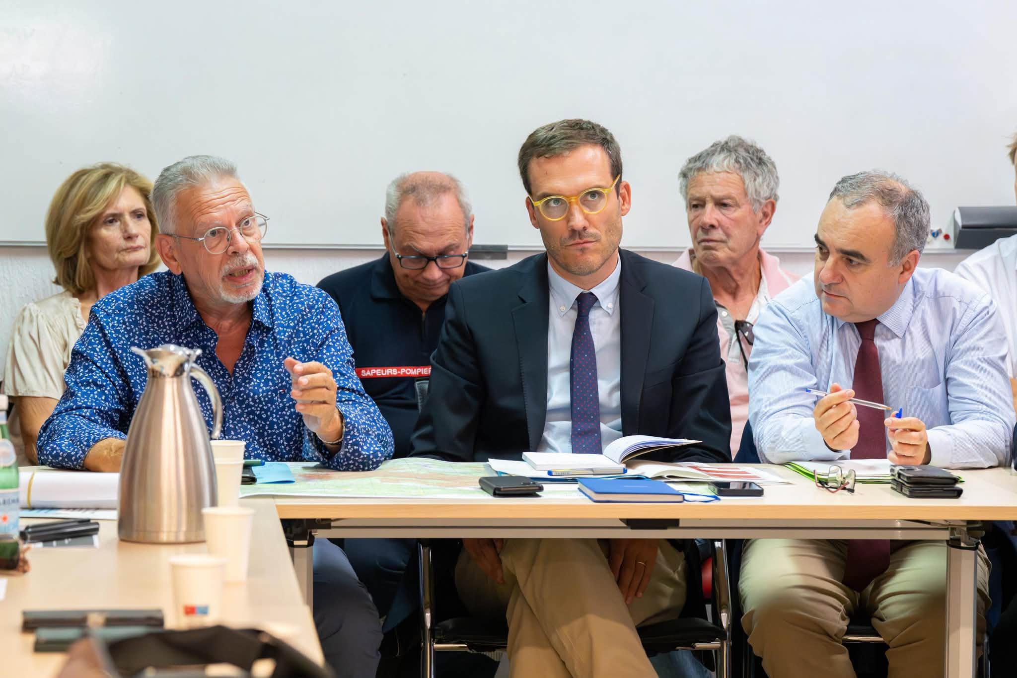 Dans le Var, Jean-Louis Masson défend l’idée d’un entretien accru de la forêt pour prévenir les incendies