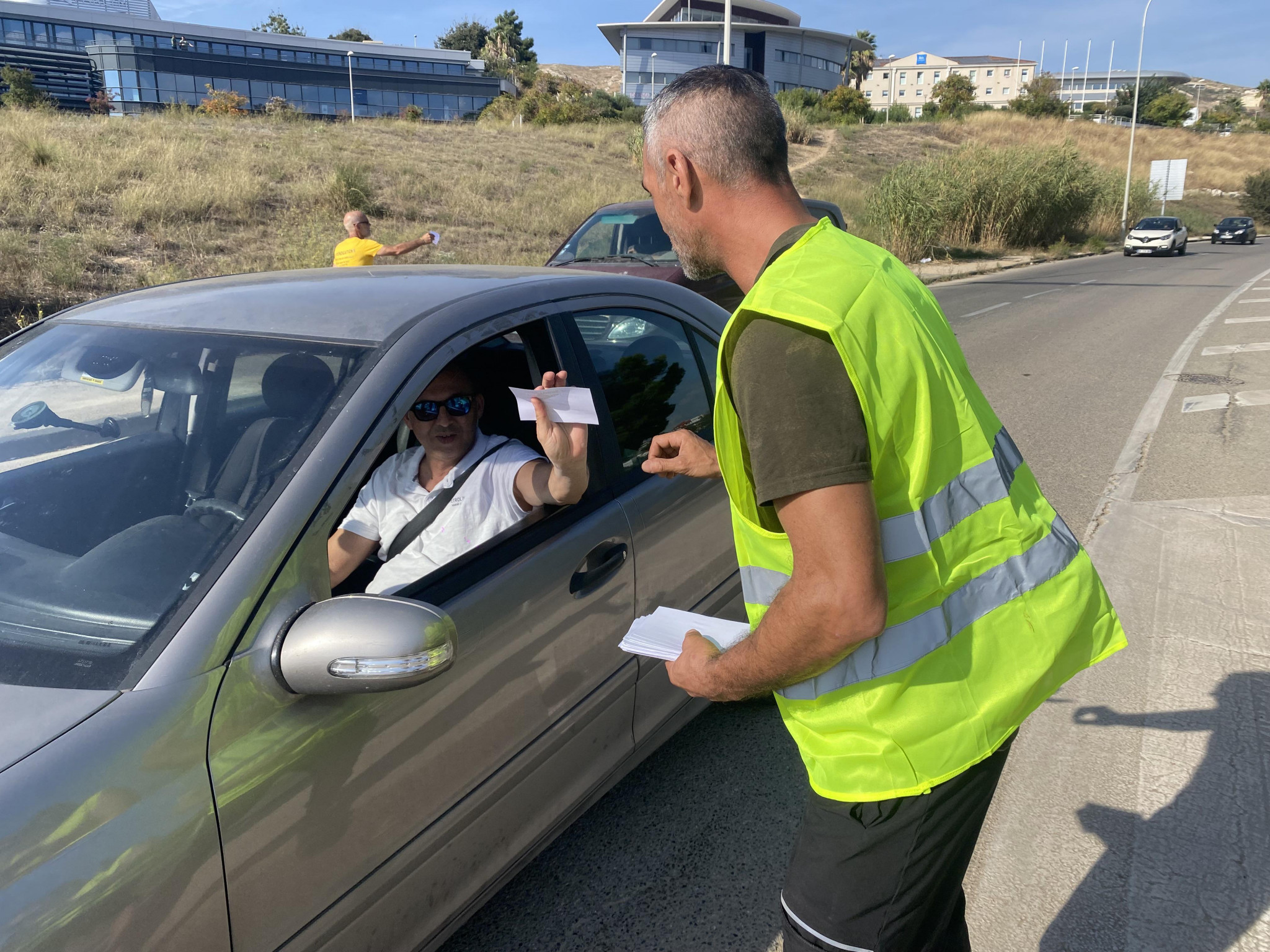À Marseille, les Gilets jaunes poursuivent leurs actions contre la vie chère