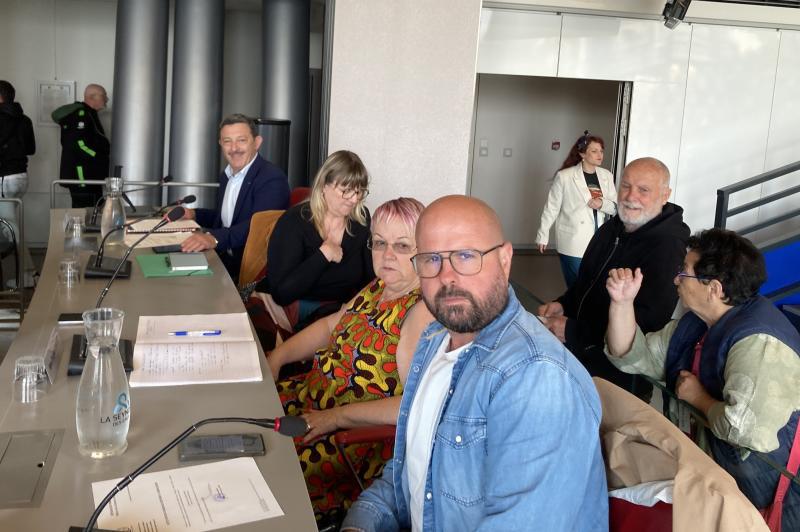 Conseil municipal de La Seyne : la gauche demande des éclaircissements