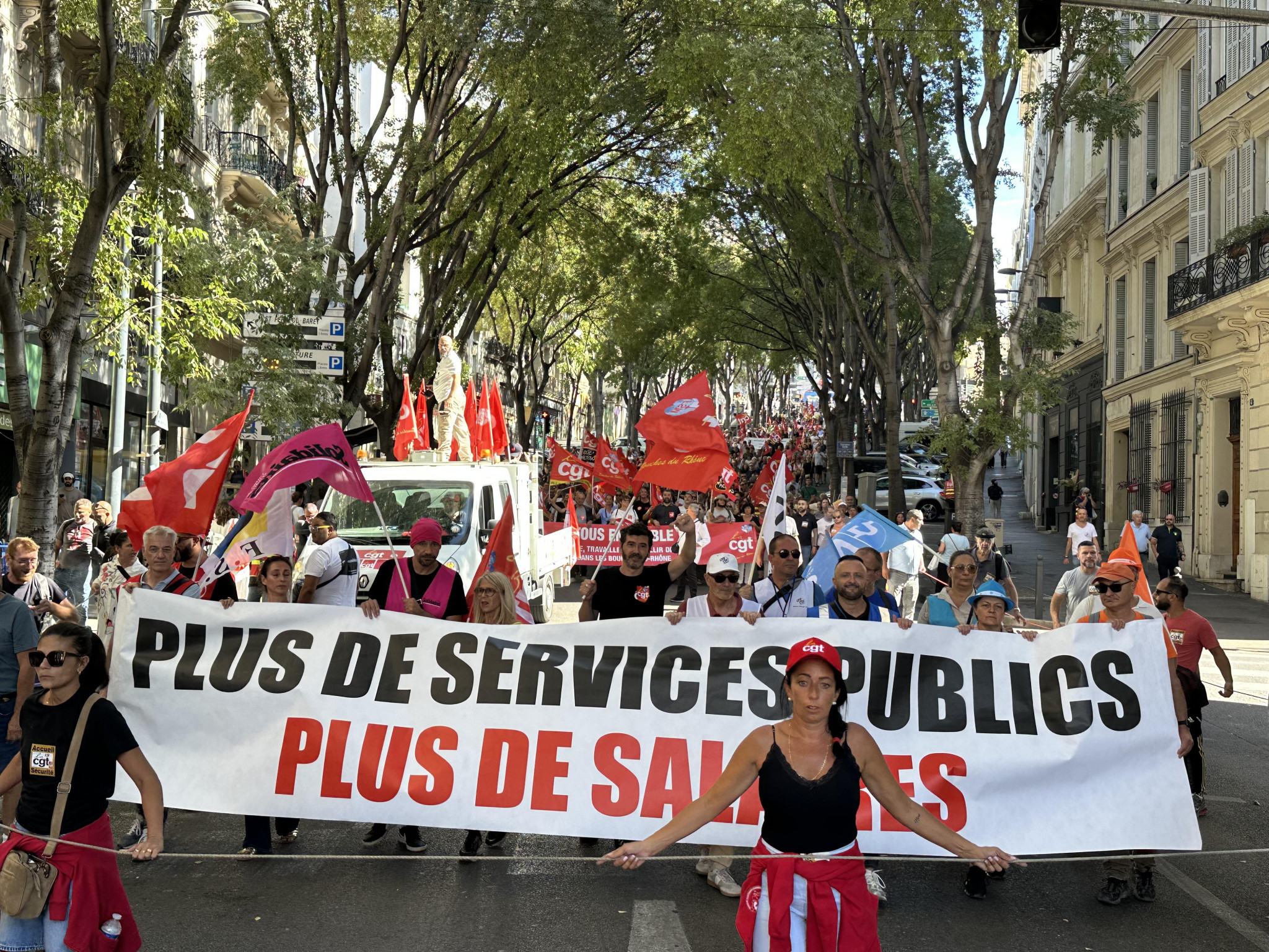 Marseille fait front pour les services publics