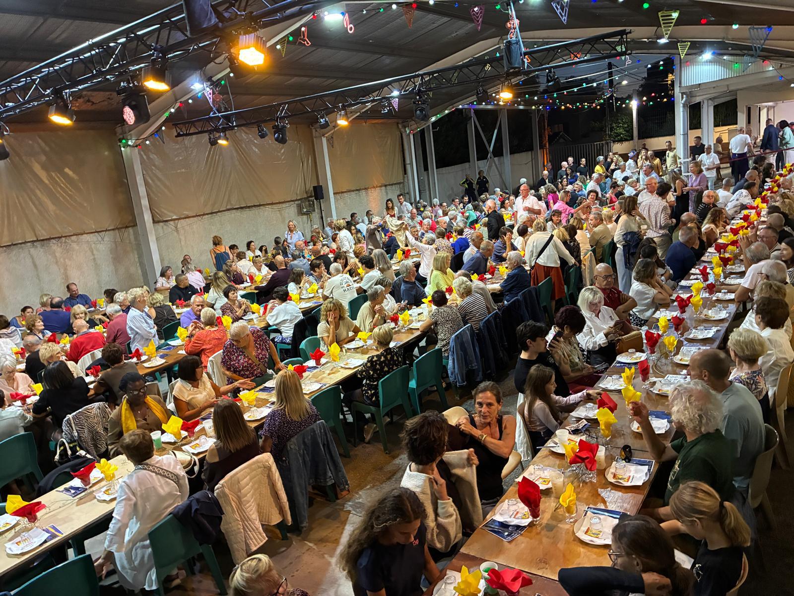 Au Rove, un grand banquet populaire célèbre le pastoralisme
