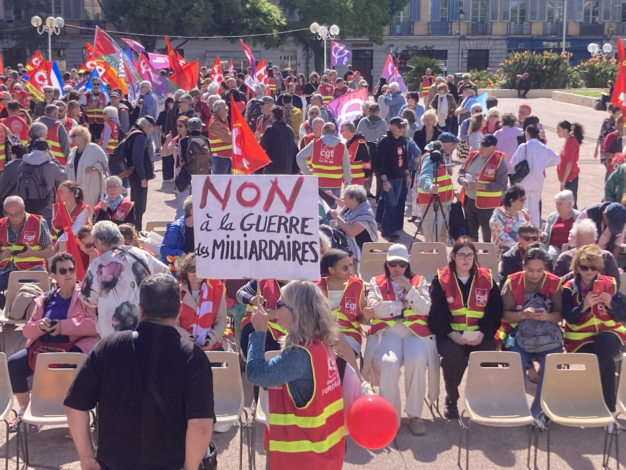 Solidarité, dialogue et progrès social au Village de la paix à Toulon