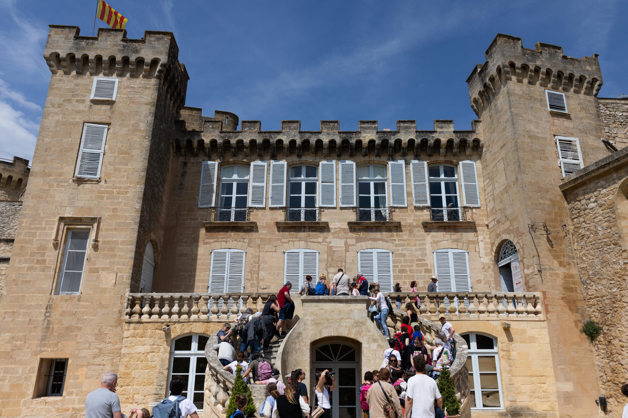 À Aix-en-Provence, Rocher Mistral condamné à des amendes et des travaux