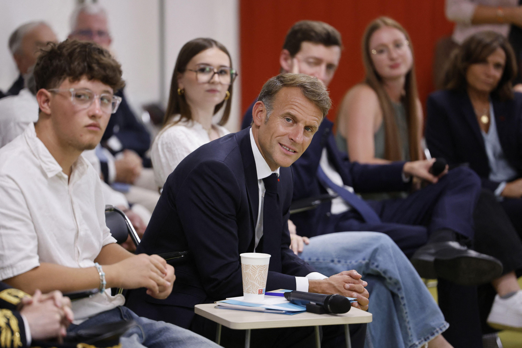 Dernière rentrée pour le président Macron auprès de lycéens de Lozère