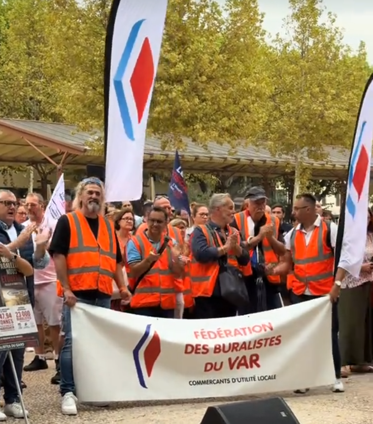 Les buralistes réunis à Salon-de-Provence contre la fiscalité du tabac, le RN en soutien