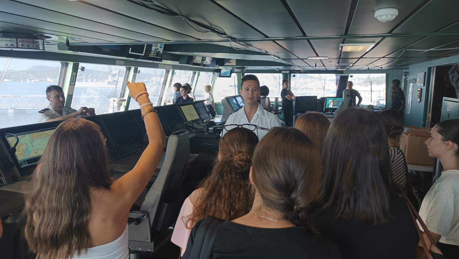 [Journées européennes du patrimoine] À Toulon, 300 jeunes dans l’antre de la Base Navale
