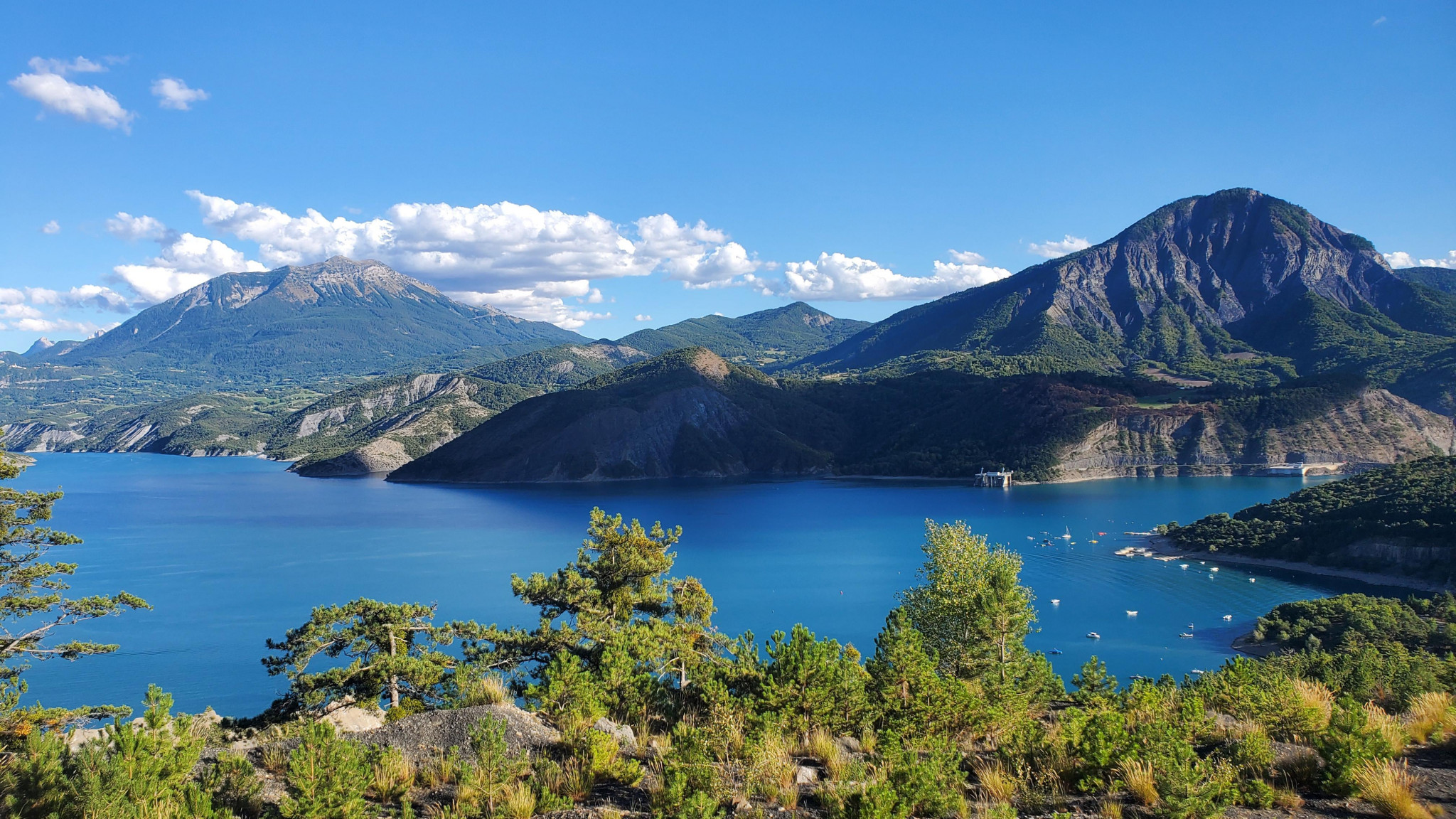 Hautes-Alpes : une fréquentation solide cet été mais des dépenses en recul