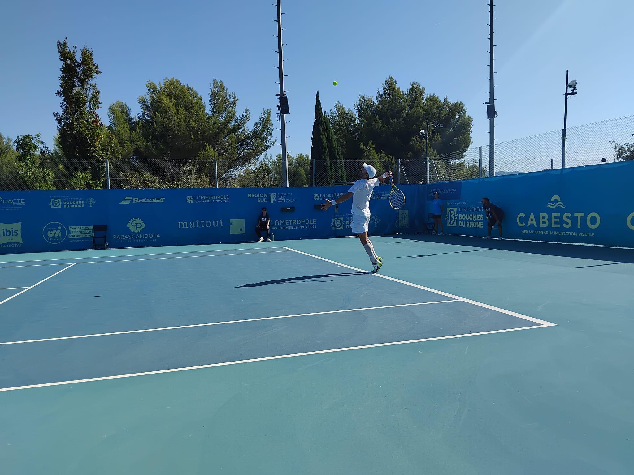 Ces tennismen qui bouclent difficilement leur fin de mois