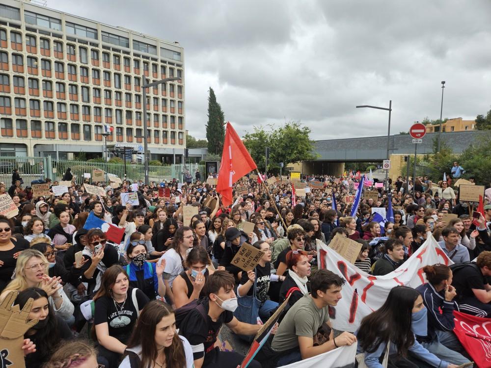 À Aix, la jeunesse exprime une colère nourrie par des années de crises