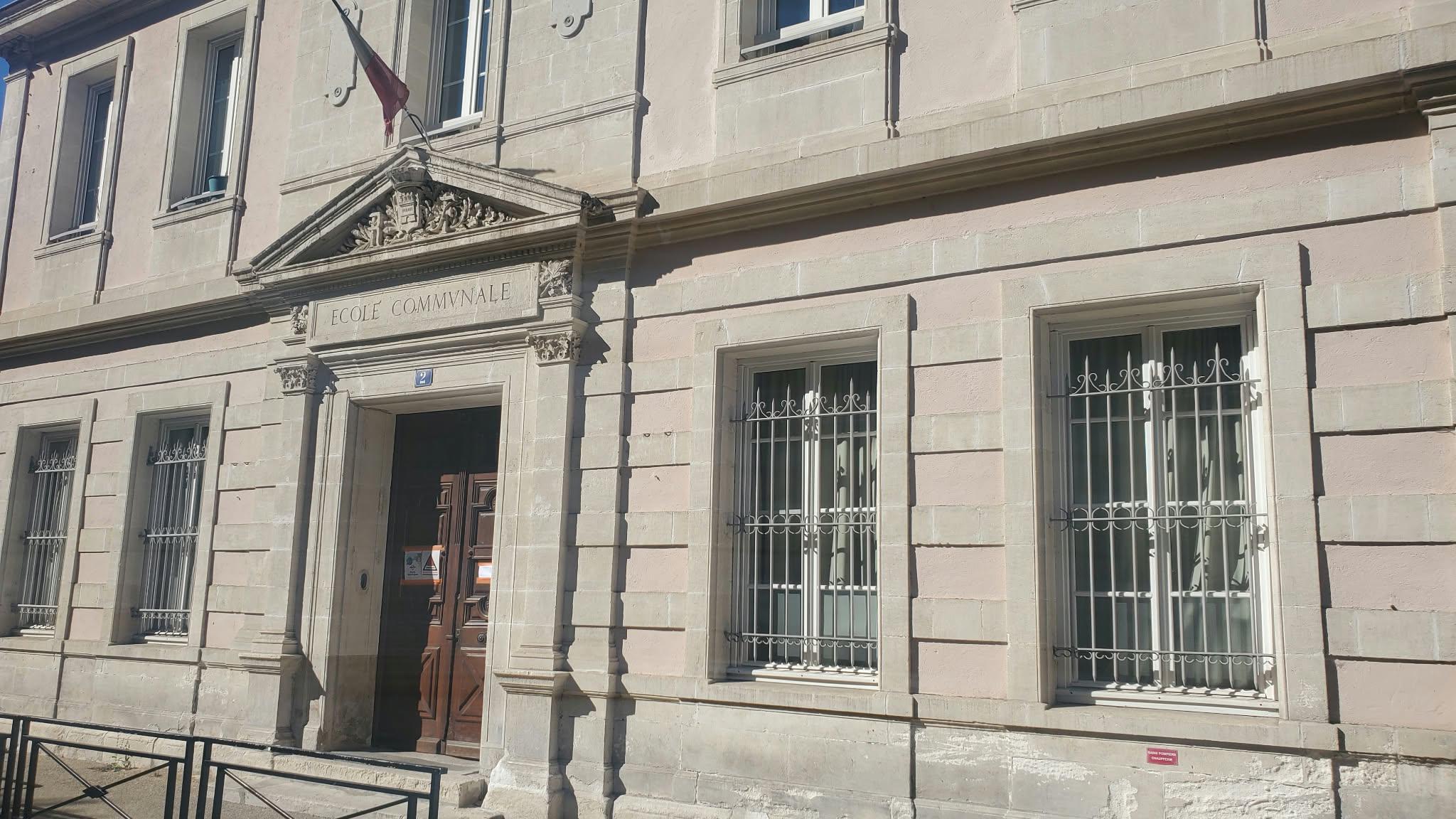 Chute d’un morceau de plafond dans une école à Gap