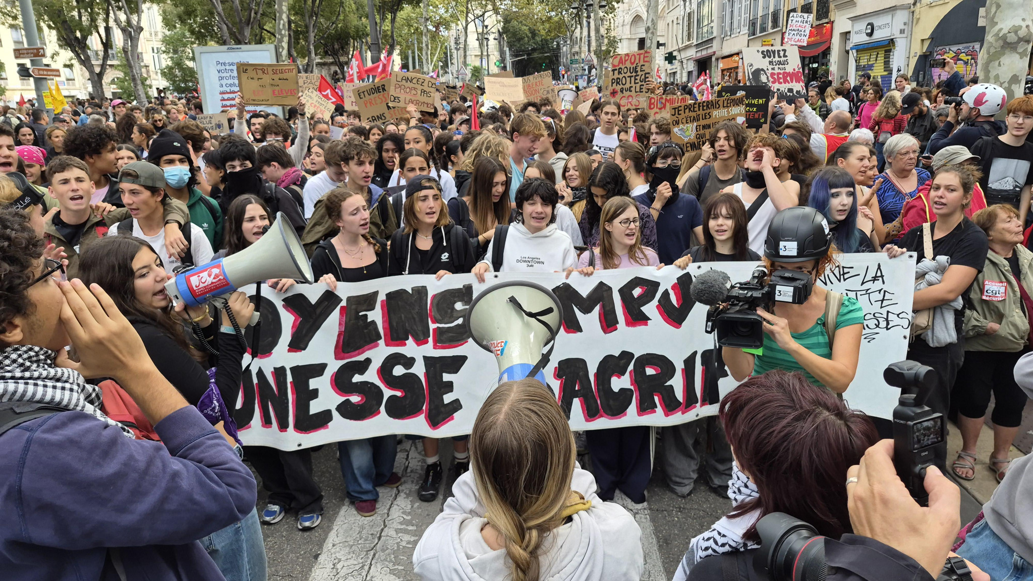 Une «&nbsp;jeunesse en colère&nbsp;» qui attend de «&nbsp;vraies réponses&nbsp;»