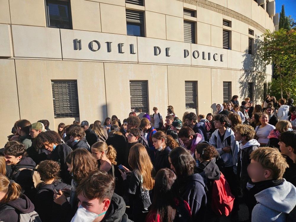 À Aix, des interpellations provoquent la colère
