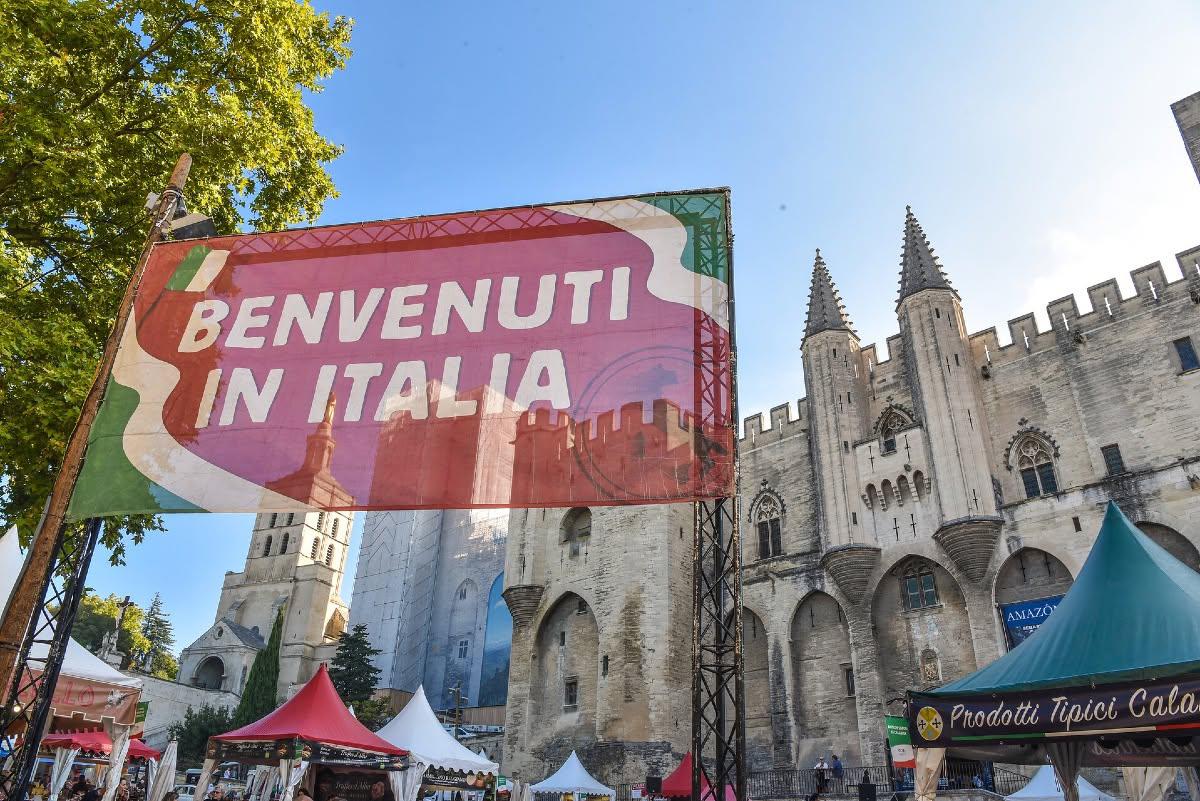 L’Italie (re)prend possession de la Cité des Papes pour dix jours
