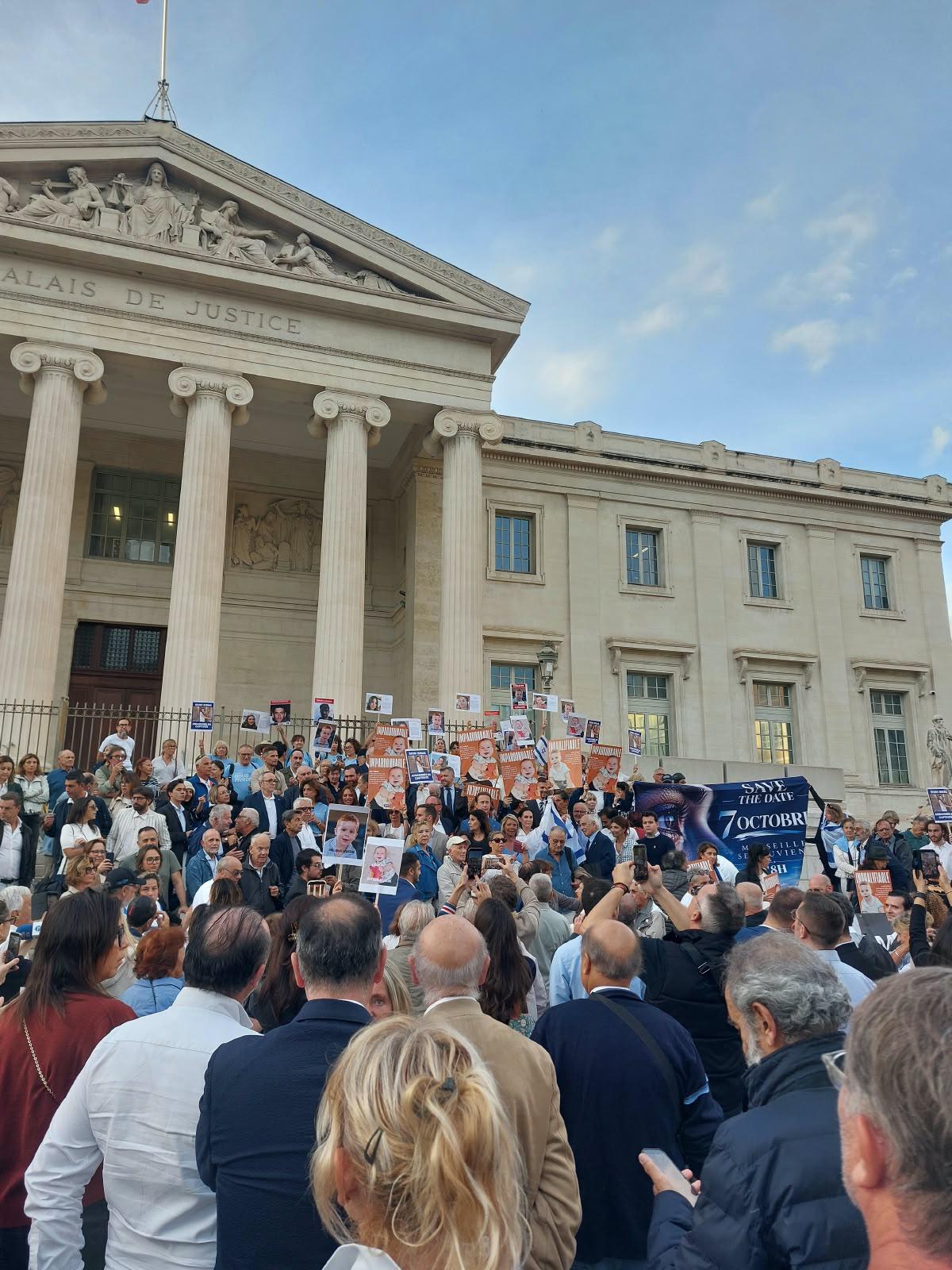 La communauté juive s’est réunie en mémoire des victimes du 7 Octobre
