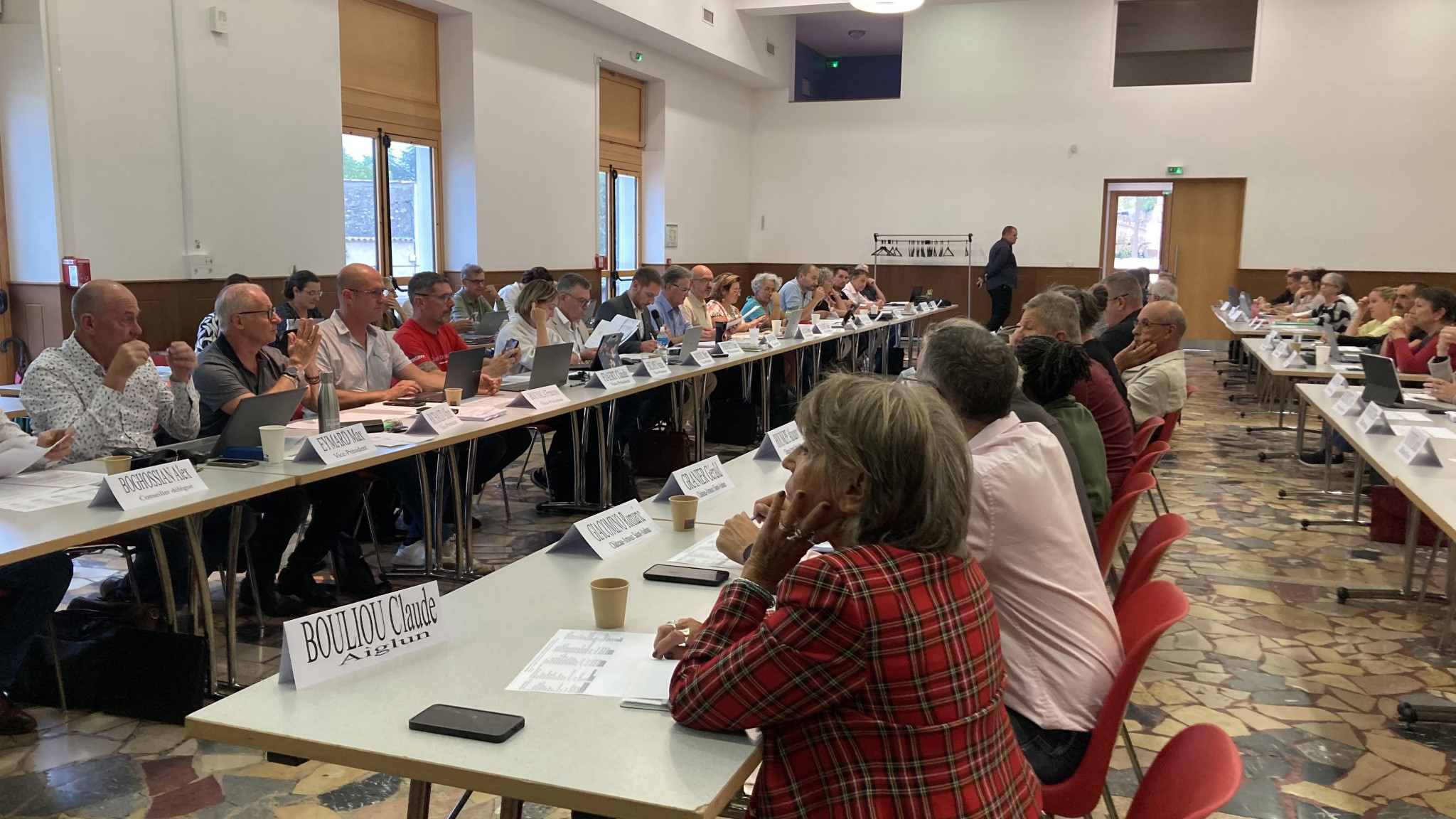 Une élue alerte le conseil sur l’abattage d’arbres à Aiglun