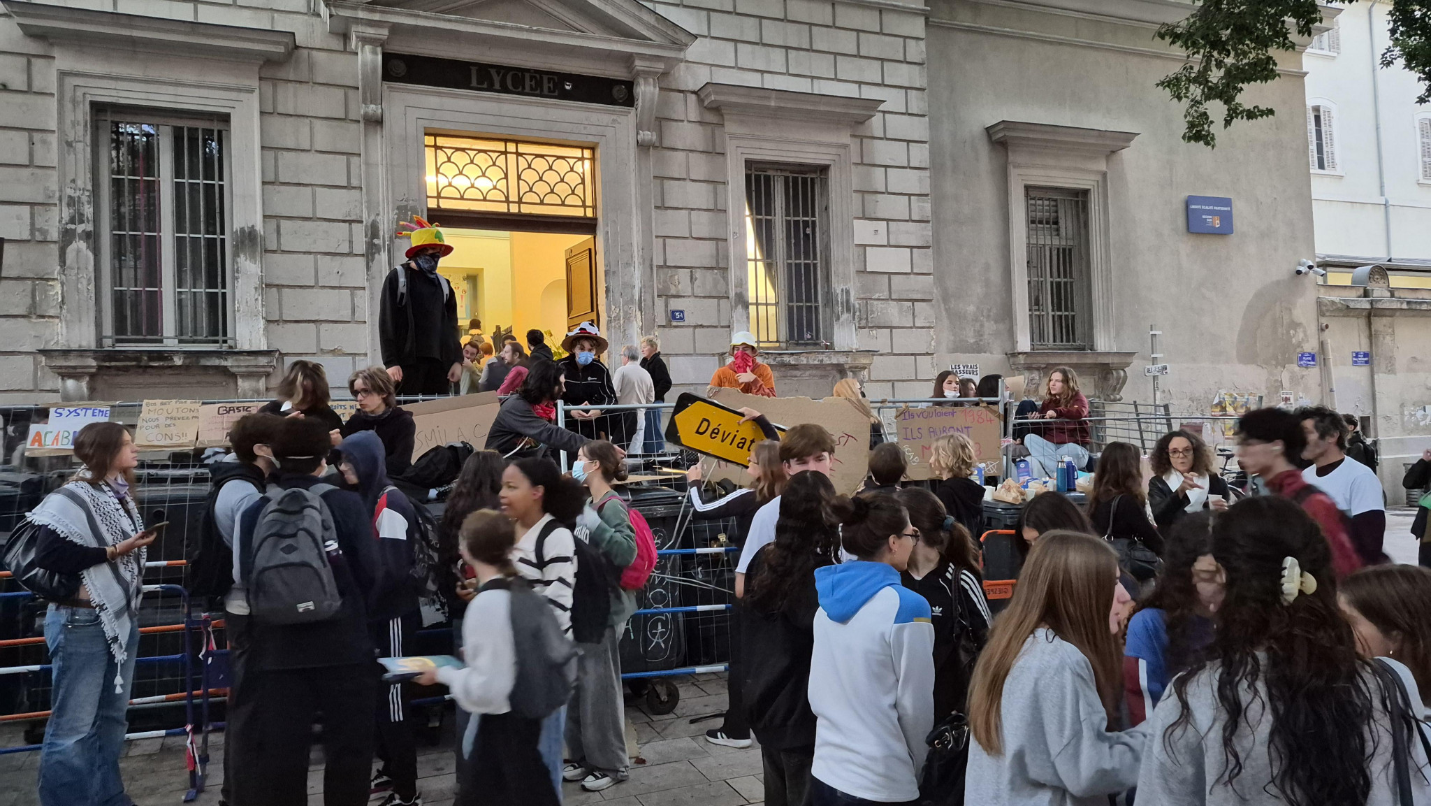 Nouvelle matinée de blocus dans les lycées marseillais