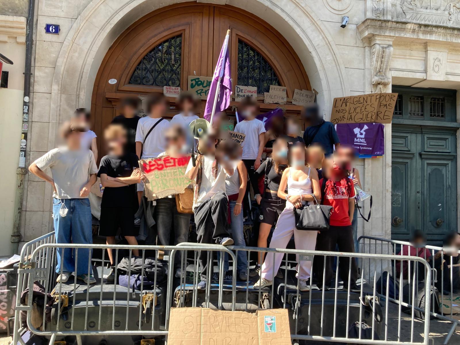Syndicats et parents d’élèves en soutien aux lycéens